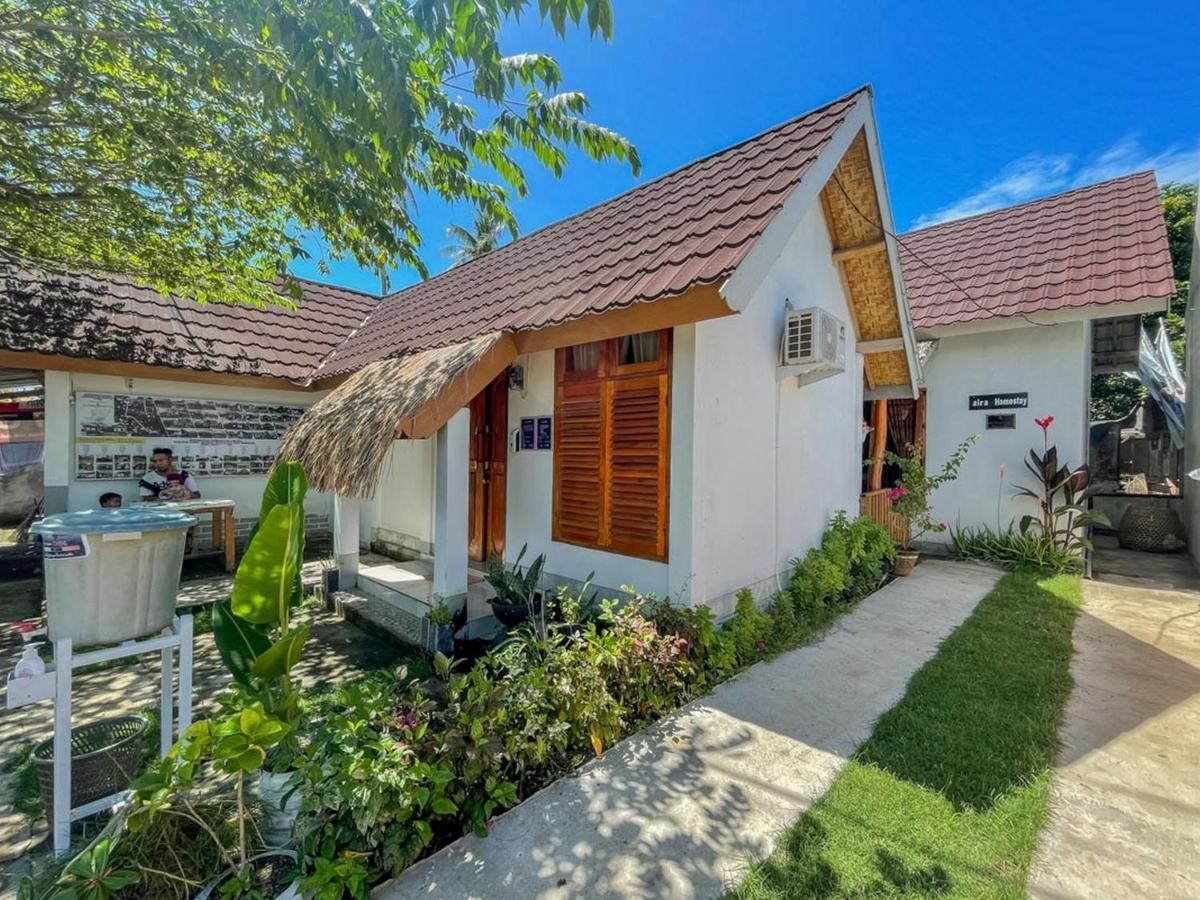 Aira Homestay Near Pantai Kuta Mandalika Mitra Reddoorz Bumbang Exterior foto
